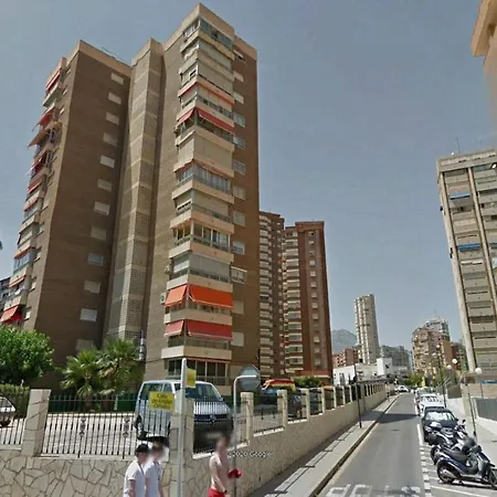 Alteanos, Centrico Y Confortable, Soleado, Con Piscina Y Jardines, Tenis, Parking Exterior Comunitario, Y La Playa Andando 10 Min *