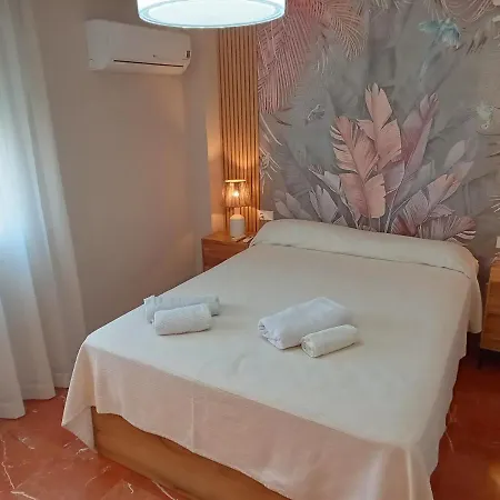 Alteanos, Centrico Y Confortable, Soleado, Con Piscina Y Jardines, Tenis, Parking Exterior Comunitario, Y La Playa Andando 10 Min